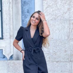 Blazer Belém, um blazer preto versátil. Pode ser utilizado em várias ocasiões. blazer confortável, versátil e elegante. O blazer preto que precisas no teu armário